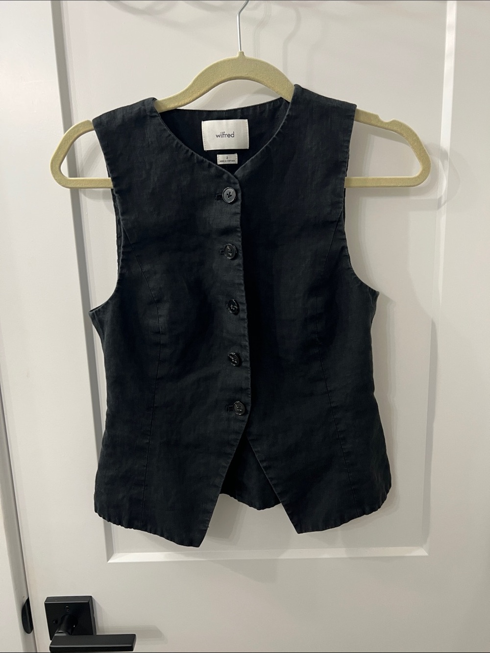 Aritzia Black Sleeveless Button-Front Linen Vest
